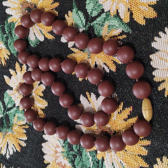 Chew Beads Necklace - Picture 3 of 3